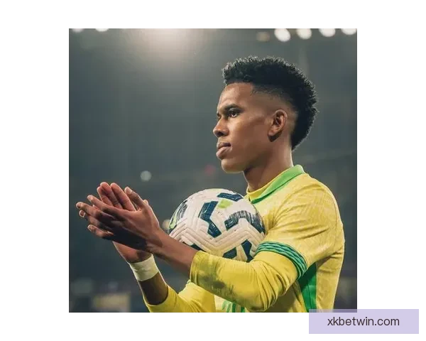 罗塞尼尔称埃斯特旺潜力无限球队挺过艰难十天迎来转机展现韧性与希望